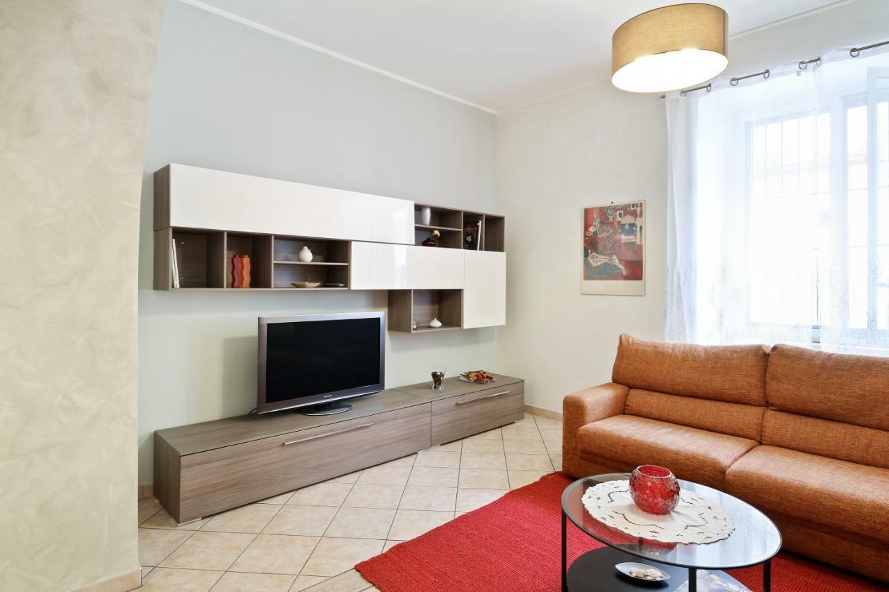 Central Balcony Apartment คาตาเนีย ภายนอก รูปภาพ