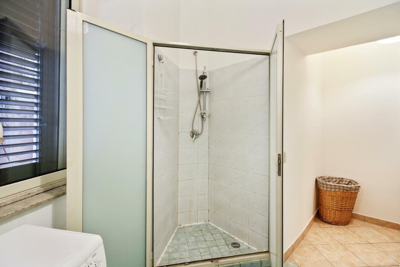 Central Balcony Apartment คาตาเนีย ภายนอก รูปภาพ